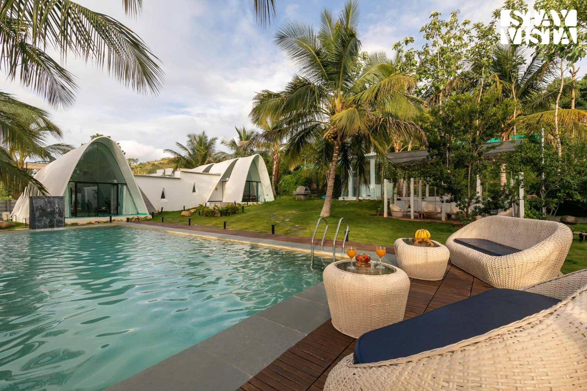 Stayvista At Shwaas Mysore With Private Pool 외부 사진